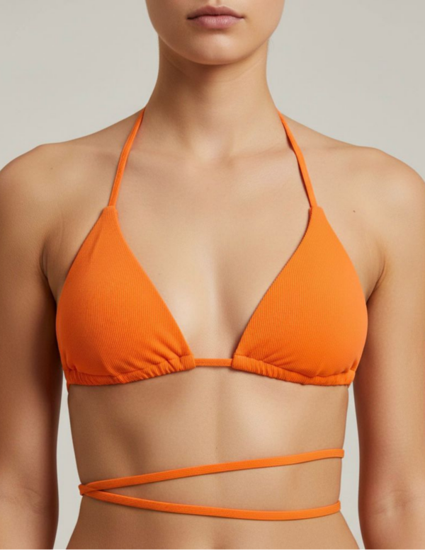 Top de Bikini Triángulo Naranja con Tiras Cruzadas